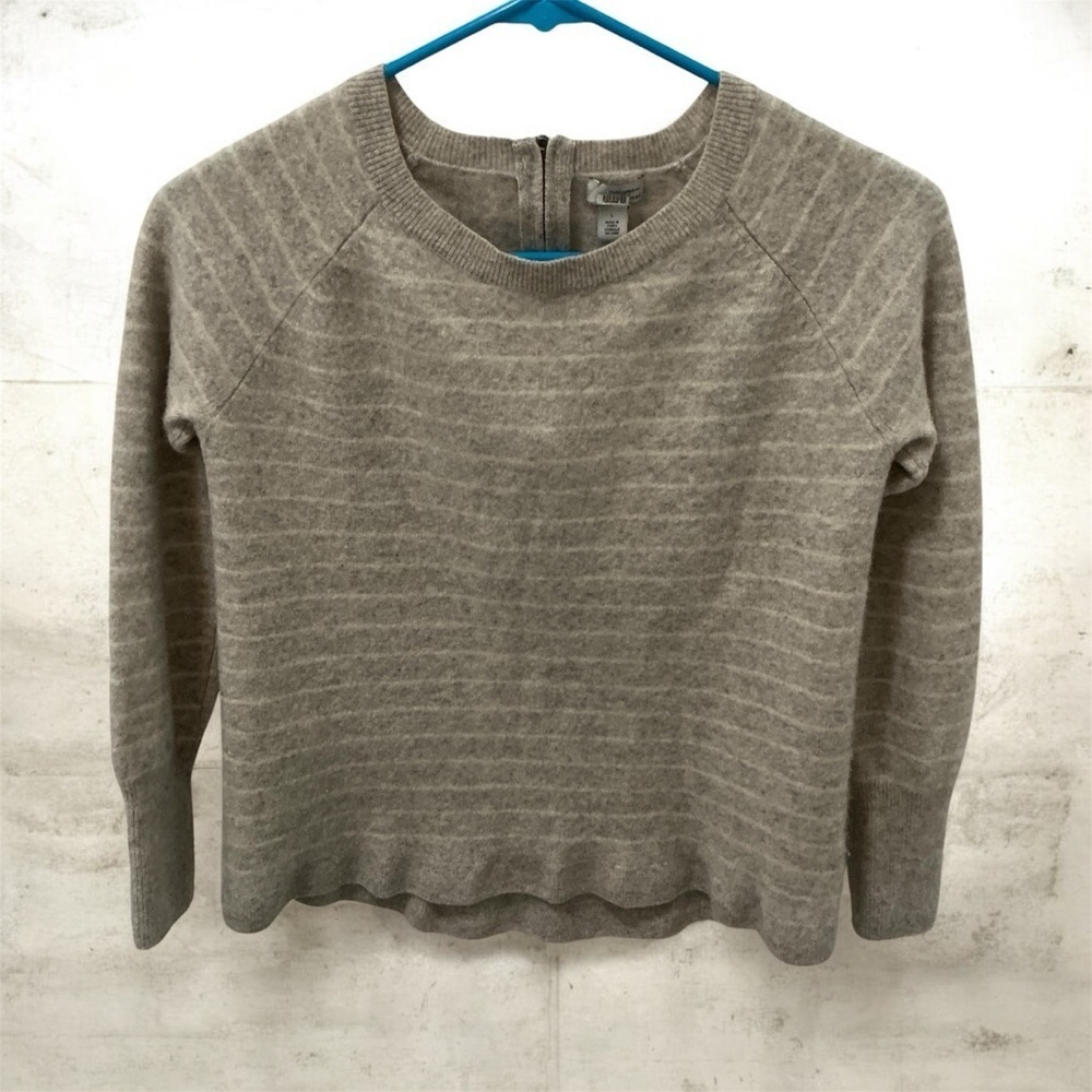 Halogen Women's Gray Crew Neck Sweater